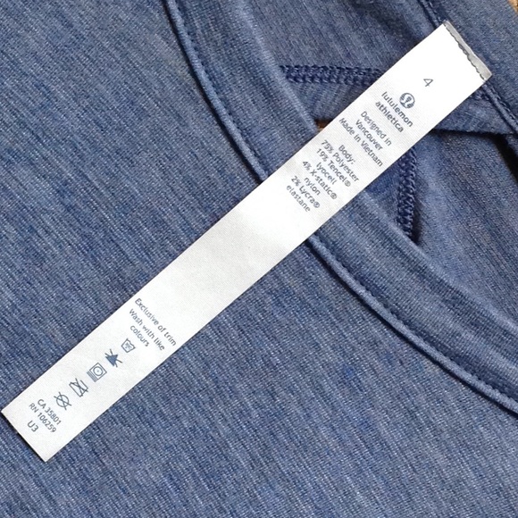 🔥🔥🔥Lululemon - Dusty Blue Cropped Top - Picture 3 of 8